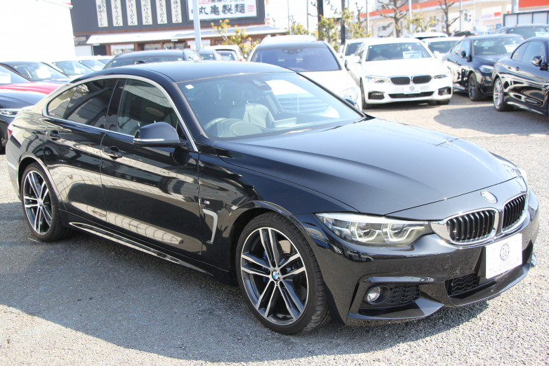 BMW 4シリーズ 420i ｸﾞﾗﾝｸｰﾍﾟｲﾝｽﾀｲﾙｽﾎﾟｰﾂ 300台限定車 後期ﾓﾃﾞﾙ ﾋｰﾀｰ黒革 ｱﾀﾞﾌﾟﾃｨﾌﾞMｻｽ 19AW Mspﾌﾞﾚｰｷ HUD 追従ACC 液晶ﾒｰﾀｰ LEDﾍｯﾄﾞﾗｲﾄ&LEDﾃｰﾙ ﾀｯﾁ画面HDDﾅﾋﾞﾌﾙｾｸﾞTV 電動ﾄﾗﾝｸ 衝突軽減ﾌﾞﾚｰｷ 2年保証
