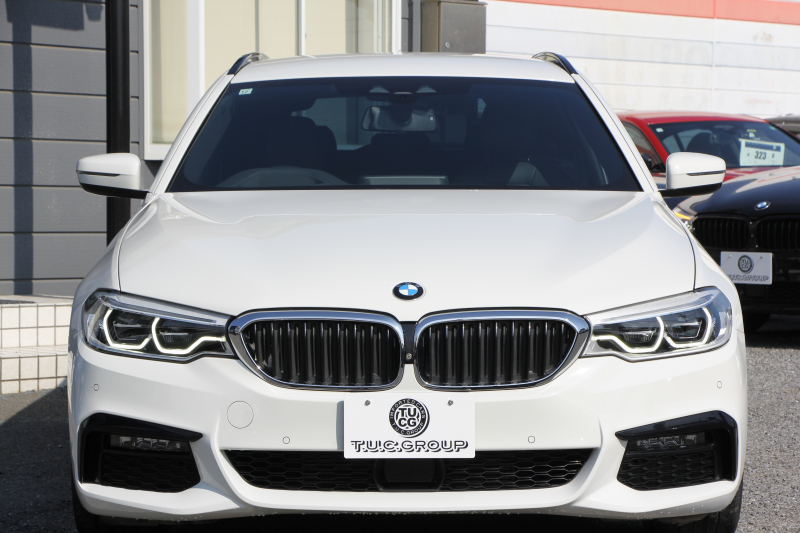 BMW 5シリーズ 523d ﾂｰﾘﾝｸﾞMｽﾎﾟｰﾂ ﾊｲﾗｲﾝ 変更後ﾓﾃﾞﾙ 新液晶ﾒｰﾀｰ 全席ﾋｰﾀｰ黒革 HUD LEDﾍｯﾄﾞﾗｲﾄ 追従ACC ｽﾃｱﾘﾝｸﾞｻﾎﾟｰﾄ ｵｰﾄﾊｲﾋﾞｰﾑ ﾀｯﾁ画面HDDﾅﾋﾞTV 360度ｶﾒﾗ 電動ﾘｱｹﾞｰﾄ 専用ｴｱﾛ 19AW 2年保証