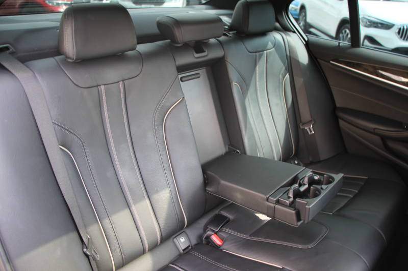 BMW 5シリーズ 523i Mｽﾎﾟｰﾂ ﾊｲﾗｲﾝ ｻﾝﾙｰﾌ 全席ﾋｰﾀｰ黒革 HUD ｼﾞｪｽﾁｬｰｺﾝﾄﾛｰﾙ ﾜｲﾔﾚｽ充電 追従ACC ｽﾃｱﾘﾝｸﾞｻﾎﾟｰﾄ ﾀｯﾁ画面HDDﾅﾋﾞTV LEDﾍｯﾄﾞﾗｲﾄ ｵｰﾄﾊｲﾋﾞｰﾑ 360度ｶﾒﾗ 19AW 電動ﾄﾗﾝｸ 専用ｴｱﾛ ﾊﾟﾄﾞﾙｼﾌﾄ 2年保証