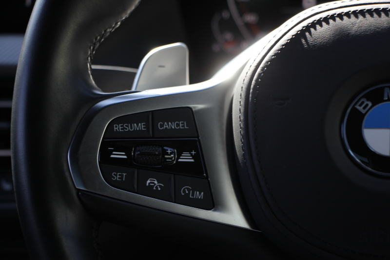 BMW 2シリーズ M235i Xdrive ｸﾞﾗﾝｸｰﾍﾟﾃﾞﾋﾞｭｰ&ｾﾚｸﾄP 306馬力 4WD ｼｰﾄﾋｰﾀｰ Mｽﾎﾟｰﾂｼｰﾄ Mｼｰﾄﾍﾞﾙﾄ ｱﾀﾞﾌﾟﾃｨﾌﾞｻｽ 追従ACC LEDﾍｯﾄﾞﾗｲﾄ 専用18AW Mspﾌﾞﾚｰｷ Applecarplay ﾀｯﾁ画面HDDﾅﾋﾞPｱｼｽﾄ ﾜｲﾔﾚｽ充電 2年保証