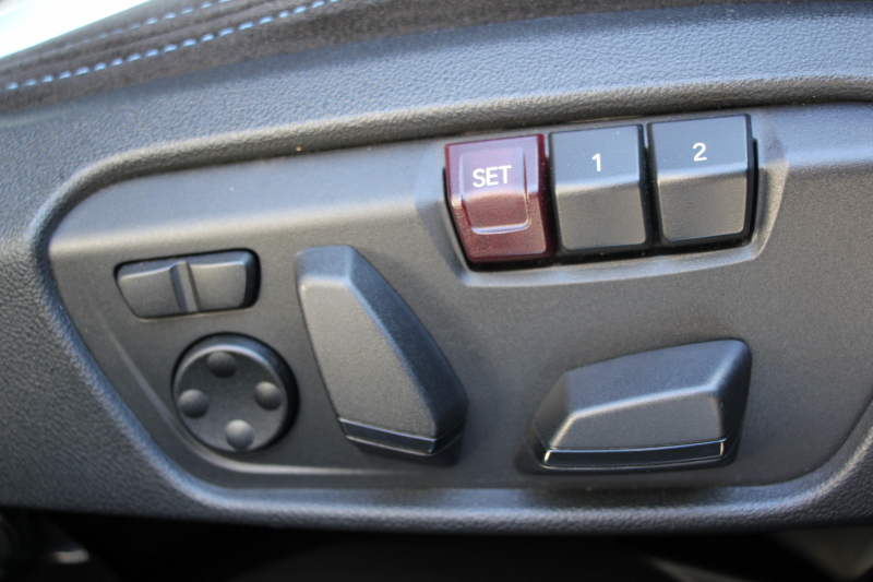 BMW 2シリーズ M235i Xdrive ｸﾞﾗﾝｸｰﾍﾟﾃﾞﾋﾞｭｰ&ｾﾚｸﾄP 306馬力 4WD ｼｰﾄﾋｰﾀｰ Mｽﾎﾟｰﾂｼｰﾄ Mｼｰﾄﾍﾞﾙﾄ ｱﾀﾞﾌﾟﾃｨﾌﾞｻｽ 追従ACC LEDﾍｯﾄﾞﾗｲﾄ 専用18AW Mspﾌﾞﾚｰｷ Applecarplay ﾀｯﾁ画面HDDﾅﾋﾞPｱｼｽﾄ ﾜｲﾔﾚｽ充電 2年保証