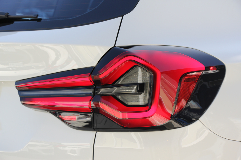 BMW X3 Xdrive20d 後期ﾓﾃﾞﾙ ﾋｰﾀｰ付合皮ﾚｻﾞｰ BMWﾗｲﾌﾞｺｯｸﾋﾟｯﾄ Applecarplay ﾀｯﾁ画面HDDﾅﾋﾞ追従ACC ｽﾃｱﾘﾝｸﾞｻﾎﾟｰﾄ 360度ｶﾒﾗ LEDﾍｯﾄﾞﾗｲﾄ ｵｰﾄﾊｲﾋﾞｰﾑ ｱﾝﾋﾞｴﾝﾄﾗｲﾄ 19AW 電動ﾘｱｹﾞｰﾄ 2年保証