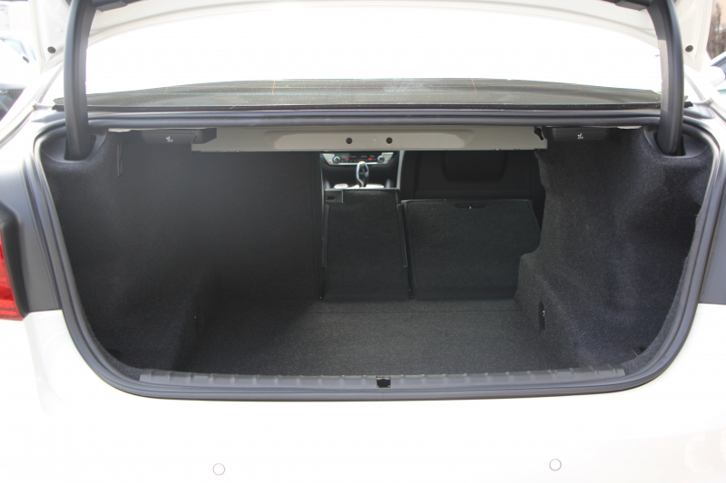 BMW 5シリーズ 523d Mｽﾎﾟｰﾂ ﾊｲﾗｲﾝ 変更後ﾓﾃﾞﾙ 新液晶ﾒｰﾀｰ 全席ﾋｰﾀｰ黒革 HUD LEDﾍｯﾄﾞﾗｲﾄ 追従ACC ｽﾃｱﾘﾝｸﾞｻﾎﾟｰﾄ ｵｰﾄﾊｲﾋﾞｰﾑ ﾀｯﾁ画面HDDﾅﾋﾞﾌﾙｾｸﾞTV 360度ｶﾒﾗ 電動ﾄﾗﾝｸ 専用ｴｱﾛ 19AW ﾊﾟﾄﾞﾙｼﾌﾄ ｱﾝﾋﾞｴﾝﾄﾗｲﾄ 2年保証