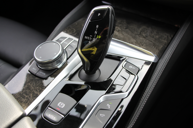 BMW 5シリーズ 523d Mｽﾎﾟｰﾂ ﾊｲﾗｲﾝ 変更後ﾓﾃﾞﾙ 新液晶ﾒｰﾀｰ 全席ﾋｰﾀｰ黒革 HUD LEDﾍｯﾄﾞﾗｲﾄ 追従ACC ｽﾃｱﾘﾝｸﾞｻﾎﾟｰﾄ ｵｰﾄﾊｲﾋﾞｰﾑ ﾀｯﾁ画面HDDﾅﾋﾞﾌﾙｾｸﾞTV 360度ｶﾒﾗ 電動ﾄﾗﾝｸ 専用ｴｱﾛ 19AW ﾊﾟﾄﾞﾙｼﾌﾄ ｱﾝﾋﾞｴﾝﾄﾗｲﾄ 2年保証