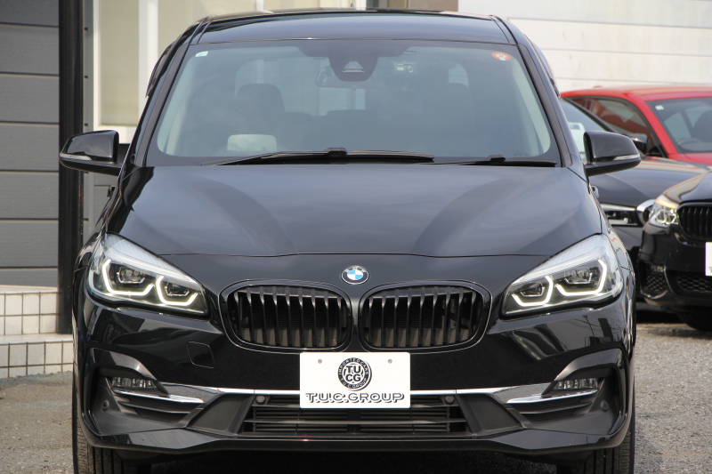 BMW 2シリーズ 218d ｸﾞﾗﾝﾂｱﾗｰ ﾗｸﾞｼﾞｭｱﾘｰ 後期 ﾌｪｲｽﾘﾌﾄ後 3列7人乗 1ｵｰﾅ ADｱｸﾃｨﾌﾞｾｰﾌﾃｨ&ｺﾝﾌｫｰﾄP 追従ACC HUD ﾋｰﾀｰ黒革 電動ﾄﾗﾝｸ ﾌﾘｯﾌﾟﾀﾞｳﾝﾓﾆﾀｰ ﾌﾙｾｸﾞTV LEDﾍｯﾄﾞﾗｲﾄ ﾀｯﾁ画面HDDﾅﾋﾞﾊﾟｰｷﾝｸﾞｱｼｽﾄ 2年保証