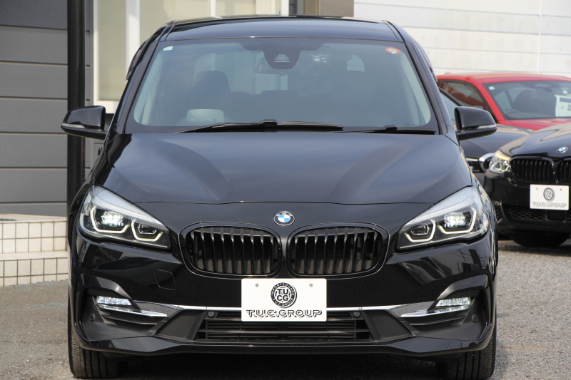 BMW 2シリーズ 218d ｸﾞﾗﾝﾂｱﾗｰ ﾗｸﾞｼﾞｭｱﾘｰ 後期 ﾌｪｲｽﾘﾌﾄ後 3列7人乗 1ｵｰﾅ ADｱｸﾃｨﾌﾞｾｰﾌﾃｨ&ｺﾝﾌｫｰﾄP 追従ACC HUD ﾋｰﾀｰ黒革 電動ﾄﾗﾝｸ ﾌﾘｯﾌﾟﾀﾞｳﾝﾓﾆﾀｰ ﾌﾙｾｸﾞTV LEDﾍｯﾄﾞﾗｲﾄ ﾀｯﾁ画面HDDﾅﾋﾞﾊﾟｰｷﾝｸﾞｱｼｽﾄ 2年保証