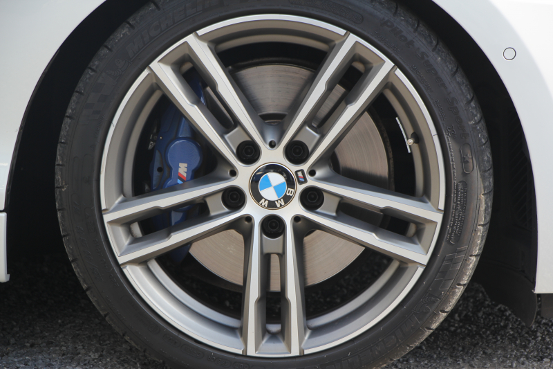 BMW 2シリーズ M240i ｸｰﾍﾟ後期 変更後ﾓﾃﾞﾙ 1ｵｰﾅ 追従ACC B58新ｴﾝｼﾞﾝ 直6ﾀｰﾎﾞ340馬力 LEDﾍｯﾄﾞﾗｲﾄ LEDﾃｰﾙ ｱﾀﾞﾌﾟﾃｨﾌﾞMｻｽ 専用ﾌﾞﾚｰｷ ﾀｯﾁ画面HDDﾅﾋﾞPｱｼｽﾄ ﾊﾟﾄﾞﾙｼﾌﾄ 8速AT 衝突軽減ﾌﾞﾚｰｷ ｼｰﾄﾋｰﾀｰ ｾﾘｳﾑｸﾞﾚｰ18AW&ｸﾞﾘﾙ 2年保証