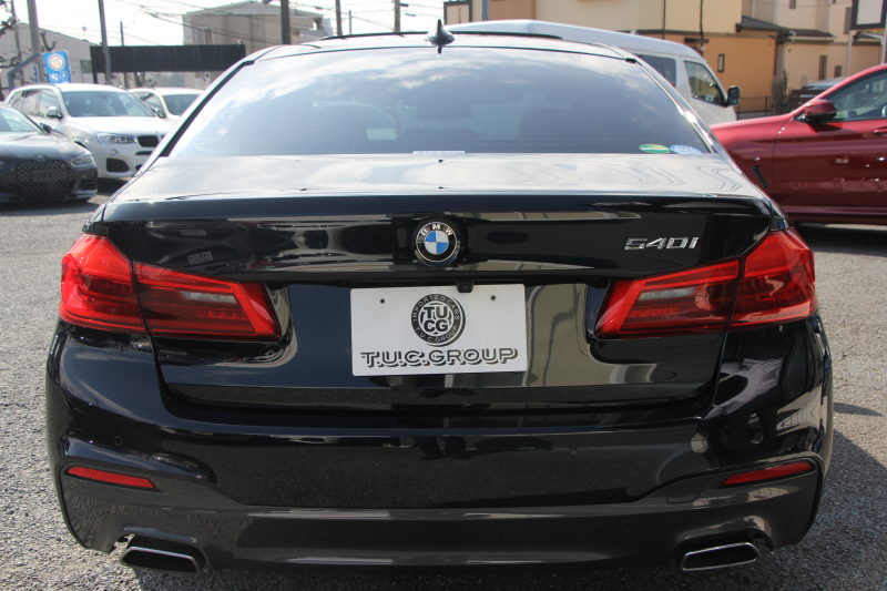 BMW 5シリーズ 540i Mｽﾎﾟｰﾂ ｾﾚｸﾄP indiviｶﾗｰ 1ｵｰﾅ 後輪駆動 直6ﾀｰﾎﾞ340馬力 ｻﾝﾙｰﾌ 全席ﾋｰﾀｰ黒革 ﾊｰﾏﾝｶｰﾄﾞﾝｻｳﾝﾄﾞ4ｿﾞｰﾝｴｱｺﾝ 液晶ﾒｰﾀｰ HUD 追従ACC LEDﾍｯﾄﾞﾗｲﾄ ﾀｯﾁ画面ﾅﾋﾞﾌﾙｾｸﾞTV ｱﾀﾞﾌﾟﾃｨﾌﾞｻｽ Mspﾌﾞﾚｰｷ 19AW 2年保証