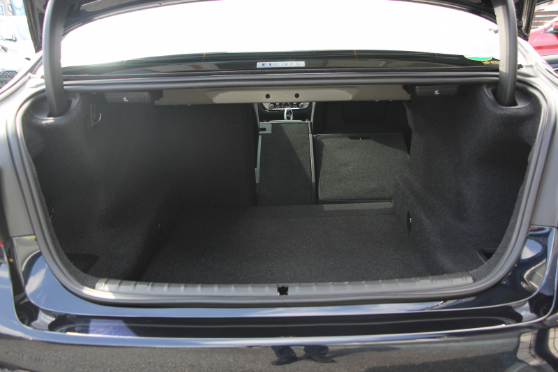 BMW 5シリーズ 540i Mｽﾎﾟｰﾂ ｾﾚｸﾄP indiviｶﾗｰ 1ｵｰﾅ 後輪駆動 直6ﾀｰﾎﾞ340馬力 ｻﾝﾙｰﾌ 全席ﾋｰﾀｰ黒革 ﾊｰﾏﾝｶｰﾄﾞﾝｻｳﾝﾄﾞ4ｿﾞｰﾝｴｱｺﾝ 液晶ﾒｰﾀｰ HUD 追従ACC LEDﾍｯﾄﾞﾗｲﾄ ﾀｯﾁ画面ﾅﾋﾞﾌﾙｾｸﾞTV ｱﾀﾞﾌﾟﾃｨﾌﾞｻｽ Mspﾌﾞﾚｰｷ 19AW 2年保証