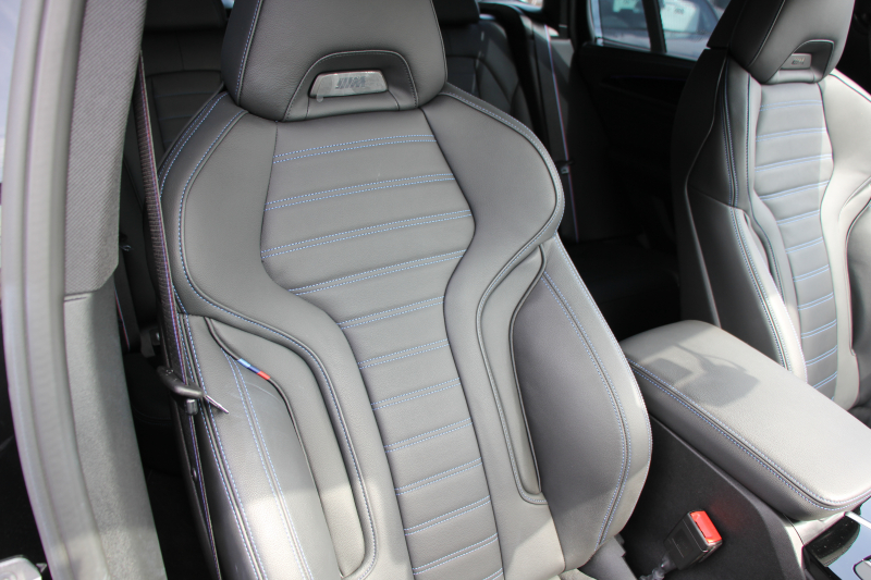 BMW X3 M40i ｾﾚｸﾄP ﾌｧｽﾄﾄﾗｯｸP 387馬力 直6ﾀｰﾎﾞﾊﾟﾉﾗﾏｻﾝﾙｰﾌ ﾊｰﾏﾝｶｰﾄﾞﾝｻｳﾝﾄﾞﾋｰﾀｰ黒革 Mｽﾎﾟｰﾂｼｰﾄ ｱﾀﾞﾌﾟﾃｨﾌﾞMｻｽ individual21AW BMWﾗｲﾌﾞｺｯｸﾋﾟｯﾄﾞﾘｱｼｰﾄ可倒調整 360度ｶﾒﾗ ﾀｯﾁ画面HDDﾅﾋﾞTV ｱｯﾌﾟﾙｶｰﾌﾟﾚｲ 2年保証