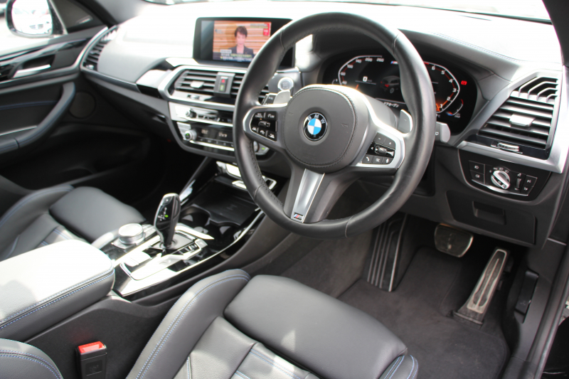BMW X3 M40i ｾﾚｸﾄP ﾌｧｽﾄﾄﾗｯｸP 387馬力 直6ﾀｰﾎﾞﾊﾟﾉﾗﾏｻﾝﾙｰﾌ ﾊｰﾏﾝｶｰﾄﾞﾝｻｳﾝﾄﾞﾋｰﾀｰ黒革 Mｽﾎﾟｰﾂｼｰﾄ ｱﾀﾞﾌﾟﾃｨﾌﾞMｻｽ individual21AW BMWﾗｲﾌﾞｺｯｸﾋﾟｯﾄﾞﾘｱｼｰﾄ可倒調整 360度ｶﾒﾗ ﾀｯﾁ画面HDDﾅﾋﾞTV ｱｯﾌﾟﾙｶｰﾌﾟﾚｲ 2年保証
