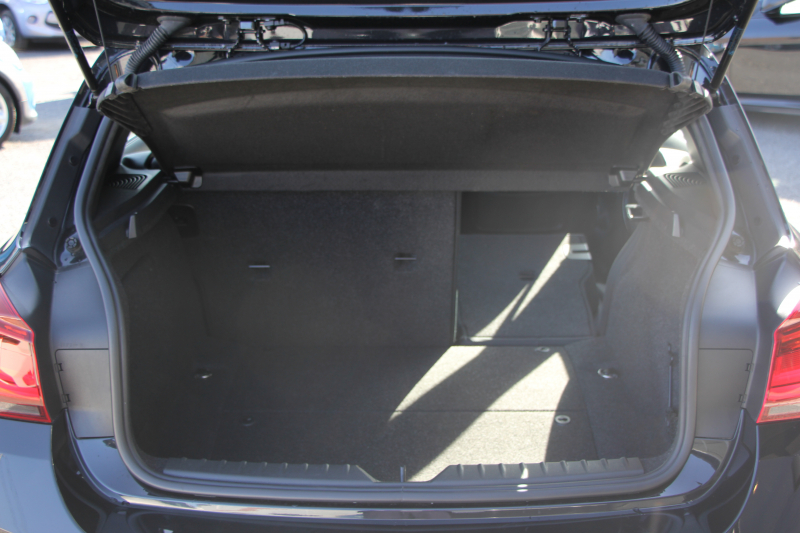 BMW 1シリーズ M140i ｴﾃﾞｨｼｮﾝｼｬﾄﾞｰ 後期 340馬力 直6ﾀｰﾎﾞ後輪駆動最終 ﾋｰﾀｰ黒革 LEDﾍｯﾄﾞﾗｲﾄ ｱﾀﾞﾌﾟﾃｨﾌﾞMｻｽ 専用ﾌﾞﾚｰｷ 18AW ﾀｯﾁ画面HDDﾅﾋﾞPｱｼｽﾄ 衝突軽減ﾌﾞﾚｰｷ 車線逸脱警告 歩行者警告 ﾌﾞﾚｰｷ付ｸﾙｺﾝ 2年保証