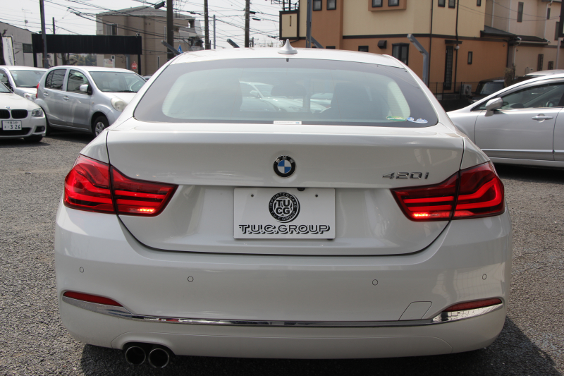 BMW 4シリーズ 420i ｸﾞﾗﾝｸｰﾍﾟﾗｸﾞｼﾞｭｱﾘｰ 後期 真珠色 ﾋｰﾀｰ黒革 液晶ﾒｰﾀｰ LEDﾍｯﾄﾞﾗｲﾄ&ﾃｰﾙ 追従ACC ﾚｰﾝﾁｪﾝｼﾞ警告 ﾌﾙｾｸﾞTV HDDﾅﾋﾞｸﾛｰﾑﾗｲﾝｴｸｽﾃﾘｱ 電動ﾄﾗﾝｸ 衝突軽減ﾌﾞﾚｰｷ 車線逸脱警告 歩行者警告 2年保証