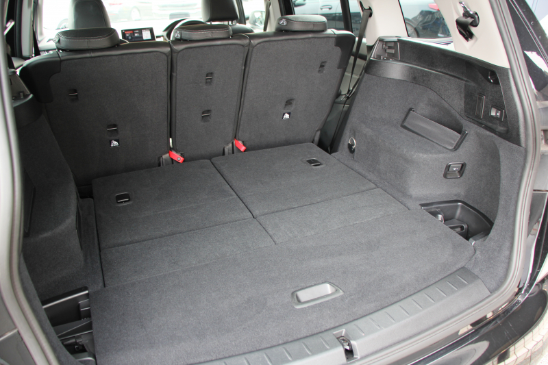 BMW 2シリーズ 218d ｸﾞﾗﾝﾂｱﾗｰ ﾗｸﾞｼﾞｭｱﾘｰ 後期 1ｵｰﾅ ﾌｪｲｽﾘﾌﾄ後 3列7人乗 ADｱｸﾃｨﾌﾞｾｰﾌﾃｨ&ｺﾝﾌｫｰﾄP 追従ACC HUD ﾋｰﾀｰ黒革 電動ﾄﾗﾝｸ LEDﾍｯﾄﾞﾗｲﾄ ﾀｯﾁ画面HDDﾅﾋﾞﾊﾟｰｷﾝｸﾞｱｼｽﾄ 衝突軽減ﾌﾞﾚｰｷ 車線逸脱警告 歩行者警告 2年保証