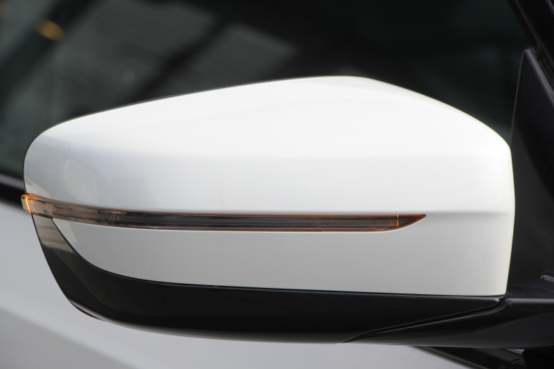 BMW 3シリーズ 320i Mｽﾎﾟｰﾂ ﾃﾞﾋﾞｭｰP ｺﾝﾌｫｰﾄP 真珠色 ﾋｰﾀｰ黒革 専用ﾌﾞﾙｰｽﾃｯﾁ 19AW 追従ACC Mﾊﾟﾌｫｰﾏﾝｽﾘｯﾌﾟｽﾎﾟｲﾗｰ&ﾌﾞﾗｯｸｸﾞﾘﾙ ｽﾃｱﾘﾝｸﾞｻﾎﾟｰﾄ LEDﾍｯﾄﾞﾗｲﾄ 電動ﾄﾗﾝｸ ｱｯﾌﾟﾙｶｰﾌﾟﾚｲ ﾀｯﾁ画面HDDﾅﾋﾞﾜｲﾔﾚｽ充電 Pｱｼｽﾄ 2年保証