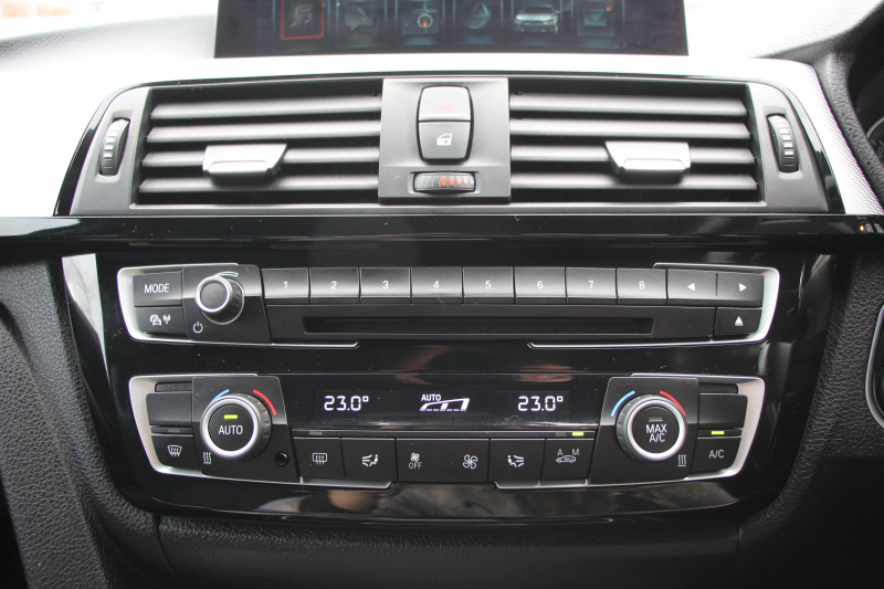 BMW 3シリーズ 320i Mｽﾎﾟｰﾂ ﾌｧｽﾄﾄﾗｯｸP 後期 8A新ｴﾝｼﾞﾝ ｱﾀﾞﾌﾟﾃｨﾌﾞMｻｽ Mｽﾎﾟｰﾂﾌﾞﾚｰｷ 19AW LEDﾍｯﾄﾞﾗｲﾄ&ﾃｰﾙ 追従ACC ﾚｰﾝﾁｪﾝｼﾞ警告 衝突軽減ﾌﾞﾚｰｷ 車線逸脱警告 歩行者警告 ﾌﾙｾｸﾞTV HDDﾅﾋﾞBluetooth接続 専用ｴｱﾛ ﾊﾟﾄﾞﾙｼﾌﾄ 2年保証