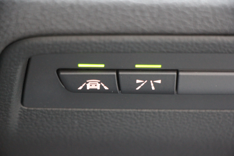 BMW 4シリーズ 420i ｸｰﾍﾟMｽﾎﾟｰﾂ 追従ACC 衝突軽減ﾌﾞﾚｰｷ 車線逸脱警告 歩行者警告 ﾌﾙｾｸﾞTV ｵﾌﾟｼｮﾝ19AW 専用ｴｱﾛ ﾌﾞﾗｯｸｷﾄﾞﾆｰｸﾞﾘﾙ ﾀｯﾁﾊﾟｯﾄﾞ対応HDDﾅﾋﾞｹﾞｰｼｮﾝBluetooth接続 ｽﾏｰﾄｷｰ ﾊﾟﾄﾞﾙｼﾌﾄ ﾐﾗｰETC2.0 直噴ﾀｰﾎﾞ8速AT 2年保証