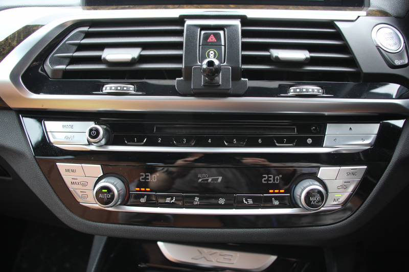 BMW X3 Xdrive20d Mｽﾎﾟｰﾂ ﾊｲﾗｲﾝ ﾃﾞﾋﾞｭｰP ﾊﾟﾉﾗﾏｻﾝR ﾊｰﾏﾝｶｰﾄﾞﾝ 全席ﾋｰﾀｰ茶革 ｼﾞｪｽﾁｬｰC HUD ﾘｱｼｰﾄ可倒調整 ｱﾝﾋﾞｴﾝﾄﾗｲﾄ LEDﾍｯﾄﾞﾗｲﾄ ﾀｯﾁ画面HDDﾅﾋﾞTV ﾜｲﾔﾚｽ充電 360度ｶﾒﾗ ｽﾃｱﾘﾝｸﾞｻﾎﾟｰﾄ 追従ACC 電動ﾄﾗﾝｸ ﾌﾞﾗｯｸ20AW 2年保証