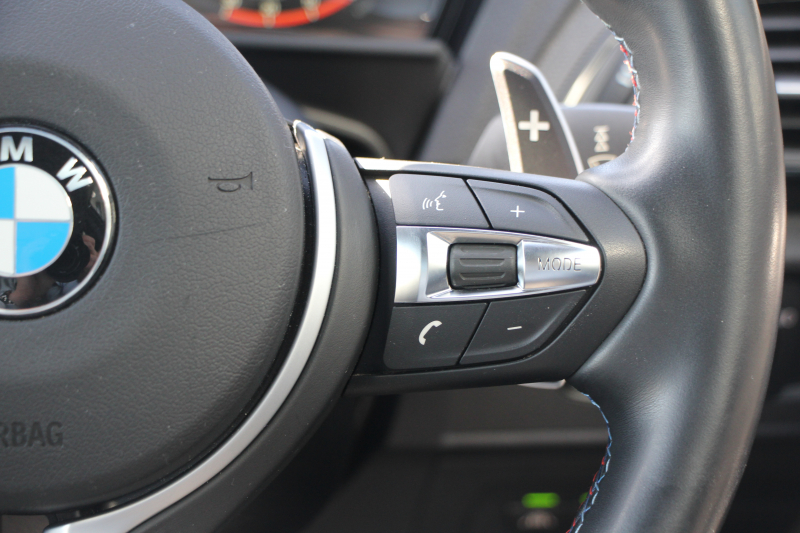 BMW Mシリーズ M2ｸｰﾍﾟMDCT ｻﾝﾙｰﾌ 370馬力 直6ﾀｰﾎﾞ7速DCT ﾋｰﾀｰ黒革 ﾊｰﾏﾝｶｰﾄﾞﾝｻｳﾝﾄﾞﾌﾙｾｸﾞTV HDDﾅﾋﾞBｶﾒﾗ 専用19AW 衝突軽減ﾌﾞﾚｰｷ 車線逸脱警告 歩行者警告 ﾌﾞﾚｰｷ付ｸﾙｺﾝ ｽﾏｰﾄｷｰ ｶｰﾎﾞﾝｲﾝﾃﾘｱﾄﾘﾑ ﾊﾟﾄﾞﾙｼﾌﾄ 2年保証