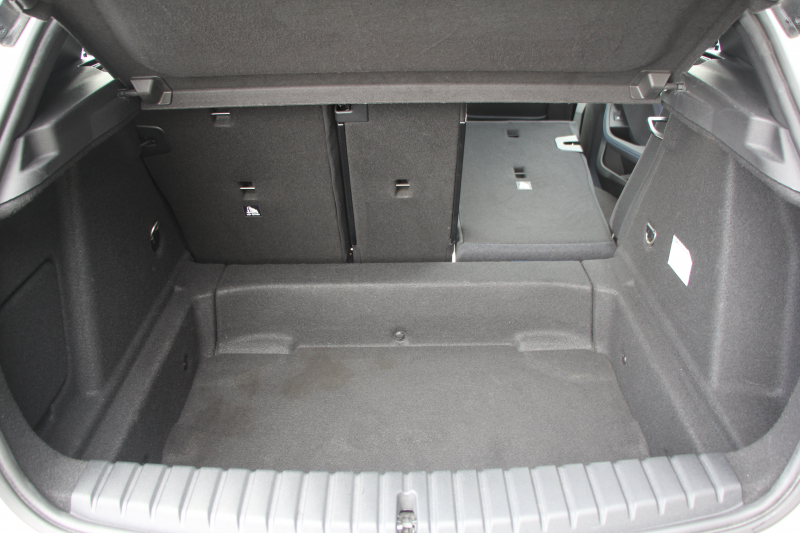 BMW 1シリーズ M135i Xdrive ﾃﾞﾋﾞｭｰP ｺﾝﾌｫｰﾄP 4WD 306馬力 Mｽﾎﾟｰﾂｼｰﾄ ｱﾀﾞﾌﾟﾃｨﾌﾞｻｽ Mｼｰﾄﾍﾞﾙﾄ ｼｰﾄﾋｰﾀｰ BMWﾗｲﾌﾞｺｯｸﾋﾟｯﾄ 追従ACC 電動ﾄﾗﾝｸ ｱｯﾌﾟﾙｶｰﾌﾟﾚｲ 純正HDDﾅﾋﾞPｱｼｽﾄ LEDﾍｯﾄﾞﾗｲﾄ ﾚｰﾝC警告 衝突軽減ﾌﾞﾚｰｷ 2年保証