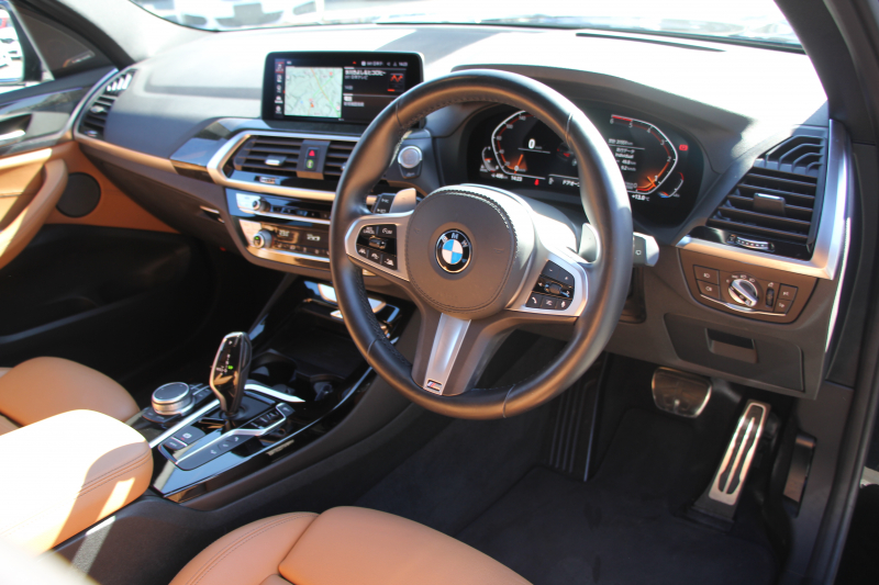 BMW X3 Xdrive20d Mｽﾎﾟｰﾂ ﾊｲﾗｲﾝ ｾﾚｸﾄP 中期 新型式3DA-UZ20 ﾊﾟﾉﾗﾏｻﾝﾙｰﾌ ﾊｰﾏﾝｶｰﾄﾞﾝ ｺﾆｬｯｸﾚｻﾞｰ 全席ﾋｰﾀｰ BMWﾗｲﾌﾞｺｯｸﾋﾟｯﾄﾞ変更後ﾀｯﾁ画面HDDﾅﾋﾞｱｯﾌﾟﾙｶｰﾌﾟﾚｲ ﾘｱｼｰﾄ可倒調整 ｱﾝﾋﾞｴﾝﾄﾗｲﾄ 360度ｶﾒﾗ 電動ﾘｱｹﾞｰﾄ 2年保証