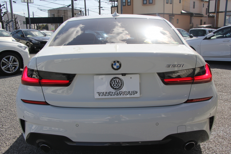 BMW 3シリーズ 320i Mｽﾎﾟｰﾂ ﾊｲﾗｲﾝ ｺﾝﾌｫｰﾄP ﾋｰﾀｰ黒革 360度ｶﾒﾗ 電動ﾄﾗﾝｸ Hi-fiｽﾋﾟｰｶｰ 追従ACC ｽﾃｱﾘﾝｸﾞｻﾎﾟｰﾄ ﾀｯﾁ画面HDDﾅﾋﾞｱｯﾌﾟﾙｶｰﾌﾟﾚｲ LEDﾍｯﾄﾞﾗｲﾄ ｵｰﾄﾊｲﾋﾞｰﾑ 専用ｴｱﾛ ﾜｲﾔﾚｽ充電 Pｱｼｽﾄﾌﾟﾗｽ PDC緊急ﾌﾞﾚｰｷ 2年保証