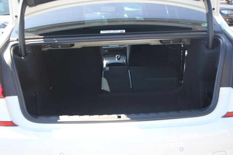 BMW 3シリーズ 320i Mｽﾎﾟｰﾂ ｻｳﾝﾄﾞP ｺﾝﾌｫｰﾄP 1ｵﾅ ﾊｰﾏﾝｶｰﾄﾞﾝ ｱｺｰｽﾃｨｯｸｶﾞﾗｽ ｼｰﾄﾋｰﾀｰ 追従ACC ｽﾃｱﾘﾝｸﾞｻﾎﾟｰﾄ BMWﾗｲﾌﾞｺｯｸﾋﾟｯﾄﾞLEDﾍｯﾄﾞﾗｲﾄ ｵｰﾄﾊｲﾋﾞｰﾑ ﾜｲﾔﾚｽ充電 ｱﾝﾋﾞｴﾝﾄﾗｲﾄ 電動ﾄﾗﾝｸ ｱｯﾌﾟﾙｶｰﾌﾟﾚｲ ﾀｯﾁ画面ﾅﾋﾞ2年保証