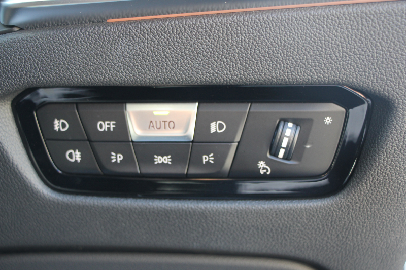 BMW 3シリーズ 320i Mｽﾎﾟｰﾂ ｻｳﾝﾄﾞP ｺﾝﾌｫｰﾄP 1ｵﾅ ﾊｰﾏﾝｶｰﾄﾞﾝ ｱｺｰｽﾃｨｯｸｶﾞﾗｽ ｼｰﾄﾋｰﾀｰ 追従ACC ｽﾃｱﾘﾝｸﾞｻﾎﾟｰﾄ BMWﾗｲﾌﾞｺｯｸﾋﾟｯﾄﾞLEDﾍｯﾄﾞﾗｲﾄ ｵｰﾄﾊｲﾋﾞｰﾑ ﾜｲﾔﾚｽ充電 ｱﾝﾋﾞｴﾝﾄﾗｲﾄ 電動ﾄﾗﾝｸ ｱｯﾌﾟﾙｶｰﾌﾟﾚｲ ﾀｯﾁ画面ﾅﾋﾞ2年保証