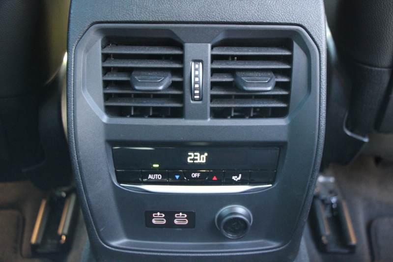 BMW 3シリーズ 320i Mｽﾎﾟｰﾂ ｻｳﾝﾄﾞP ｺﾝﾌｫｰﾄP 1ｵﾅ ﾊｰﾏﾝｶｰﾄﾞﾝ ｱｺｰｽﾃｨｯｸｶﾞﾗｽ ｼｰﾄﾋｰﾀｰ 追従ACC ｽﾃｱﾘﾝｸﾞｻﾎﾟｰﾄ BMWﾗｲﾌﾞｺｯｸﾋﾟｯﾄﾞLEDﾍｯﾄﾞﾗｲﾄ ｵｰﾄﾊｲﾋﾞｰﾑ ﾜｲﾔﾚｽ充電 ｱﾝﾋﾞｴﾝﾄﾗｲﾄ 電動ﾄﾗﾝｸ ｱｯﾌﾟﾙｶｰﾌﾟﾚｲ ﾀｯﾁ画面ﾅﾋﾞ2年保証