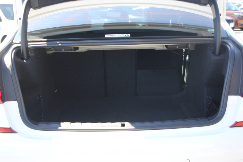 BMW 3シリーズ 320i Mｽﾎﾟｰﾂ ｻｳﾝﾄﾞP ｺﾝﾌｫｰﾄP 1ｵﾅ ﾊｰﾏﾝｶｰﾄﾞﾝ ｱｺｰｽﾃｨｯｸｶﾞﾗｽ ｼｰﾄﾋｰﾀｰ 追従ACC ｽﾃｱﾘﾝｸﾞｻﾎﾟｰﾄ BMWﾗｲﾌﾞｺｯｸﾋﾟｯﾄﾞLEDﾍｯﾄﾞﾗｲﾄ ｵｰﾄﾊｲﾋﾞｰﾑ ﾜｲﾔﾚｽ充電 ｱﾝﾋﾞｴﾝﾄﾗｲﾄ 電動ﾄﾗﾝｸ ｱｯﾌﾟﾙｶｰﾌﾟﾚｲ ﾀｯﾁ画面ﾅﾋﾞ2年保証