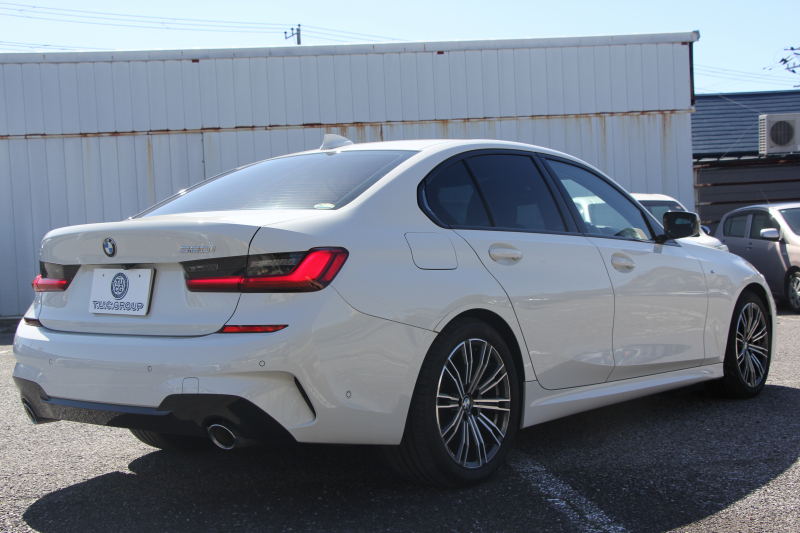 BMW 3シリーズ 320i Mｽﾎﾟｰﾂ ｻｳﾝﾄﾞP ｺﾝﾌｫｰﾄP 1ｵﾅ ﾊｰﾏﾝｶｰﾄﾞﾝ ｱｺｰｽﾃｨｯｸｶﾞﾗｽ ｼｰﾄﾋｰﾀｰ 追従ACC ｽﾃｱﾘﾝｸﾞｻﾎﾟｰﾄ BMWﾗｲﾌﾞｺｯｸﾋﾟｯﾄﾞLEDﾍｯﾄﾞﾗｲﾄ ｵｰﾄﾊｲﾋﾞｰﾑ ﾜｲﾔﾚｽ充電 ｱﾝﾋﾞｴﾝﾄﾗｲﾄ 電動ﾄﾗﾝｸ ｱｯﾌﾟﾙｶｰﾌﾟﾚｲ ﾀｯﾁ画面ﾅﾋﾞ2年保証