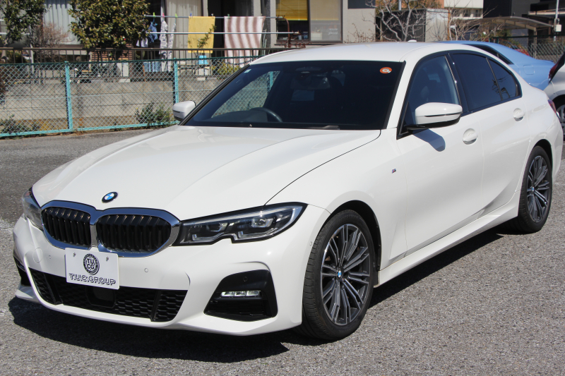 BMW 3シリーズ 320i Mｽﾎﾟｰﾂ ｻｳﾝﾄﾞP ｺﾝﾌｫｰﾄP 1ｵﾅ ﾊｰﾏﾝｶｰﾄﾞﾝ ｱｺｰｽﾃｨｯｸｶﾞﾗｽ ｼｰﾄﾋｰﾀｰ 追従ACC ｽﾃｱﾘﾝｸﾞｻﾎﾟｰﾄ BMWﾗｲﾌﾞｺｯｸﾋﾟｯﾄﾞLEDﾍｯﾄﾞﾗｲﾄ ｵｰﾄﾊｲﾋﾞｰﾑ ﾜｲﾔﾚｽ充電 ｱﾝﾋﾞｴﾝﾄﾗｲﾄ 電動ﾄﾗﾝｸ ｱｯﾌﾟﾙｶｰﾌﾟﾚｲ ﾀｯﾁ画面ﾅﾋﾞ2年保証
