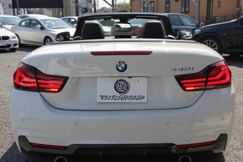 BMW 4シリーズ 440i ｶﾌﾞﾘｵﾚ Mｽﾎﾟｰﾂ ﾌﾟﾗｽP 最終ﾓﾃﾞﾙ ﾋｰﾀｰ黒革 ｴｱｶﾗｰ 直6ﾀｰﾎﾞB58新ｴﾝｼﾞﾝ 326馬力 19AW HUD 追従ACC ﾚｰﾝﾁｪﾝｼﾞ警告 ﾊｰﾏﾝｶｰﾄﾞﾝｻﾗｳﾝﾄﾞ液晶ﾒｰﾀｰ ﾀｯﾁ画面HDDﾅﾋﾞTV LEDﾍｯﾄﾞﾗｲﾄ 2年保証