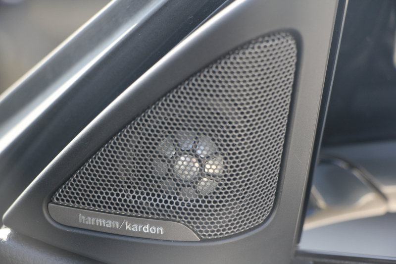 BMW 4シリーズ 440i ｶﾌﾞﾘｵﾚ Mｽﾎﾟｰﾂ ﾌﾟﾗｽP 最終ﾓﾃﾞﾙ ﾋｰﾀｰ黒革 ｴｱｶﾗｰ 直6ﾀｰﾎﾞB58新ｴﾝｼﾞﾝ 326馬力 19AW HUD 追従ACC ﾚｰﾝﾁｪﾝｼﾞ警告 ﾊｰﾏﾝｶｰﾄﾞﾝｻﾗｳﾝﾄﾞ液晶ﾒｰﾀｰ ﾀｯﾁ画面HDDﾅﾋﾞTV LEDﾍｯﾄﾞﾗｲﾄ 2年保証