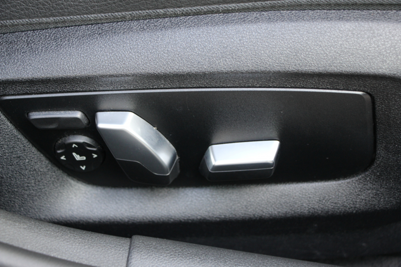 BMW 5シリーズ 530i Mｽﾎﾟｰﾂ 1ｵｰﾅ 高出力 252馬力 ｻﾝﾙｰﾌ 全席ﾋｰﾀｰ黒革 M550i用20ｲﾝﾁAW Mｽﾎﾟｰﾂﾌﾞﾚｰｷ 追従ACC ｽﾃｱﾘﾝｸﾞｻﾎﾟｰﾄ 液晶ﾒｰﾀｰ ﾀｯﾁ画面HDDﾅﾋﾞTV 360度ｶﾒﾗ LEDﾍｯﾄﾞﾗｲﾄ ｵｰﾄﾊｲﾋﾞｰﾑ 電動ﾄﾗﾝｸ 専用ｴｱﾛ 2年保証