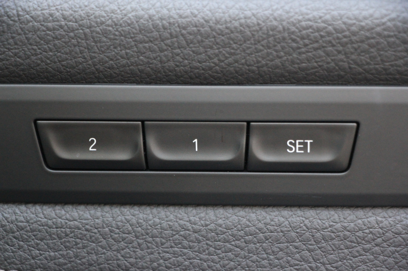 BMW 5シリーズ 530i Mｽﾎﾟｰﾂ 1ｵｰﾅ 高出力 252馬力 ｻﾝﾙｰﾌ 全席ﾋｰﾀｰ黒革 M550i用20ｲﾝﾁAW Mｽﾎﾟｰﾂﾌﾞﾚｰｷ 追従ACC ｽﾃｱﾘﾝｸﾞｻﾎﾟｰﾄ 液晶ﾒｰﾀｰ ﾀｯﾁ画面HDDﾅﾋﾞTV 360度ｶﾒﾗ LEDﾍｯﾄﾞﾗｲﾄ ｵｰﾄﾊｲﾋﾞｰﾑ 電動ﾄﾗﾝｸ 専用ｴｱﾛ 2年保証