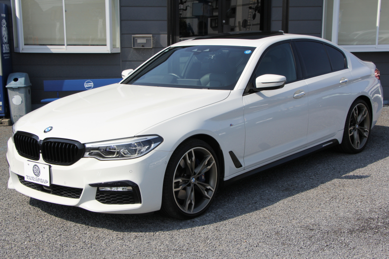 BMW 5シリーズ 530i Mｽﾎﾟｰﾂ 1ｵｰﾅ 高出力 252馬力 ｻﾝﾙｰﾌ 全席ﾋｰﾀｰ黒革 M550i用20ｲﾝﾁAW Mｽﾎﾟｰﾂﾌﾞﾚｰｷ 追従ACC ｽﾃｱﾘﾝｸﾞｻﾎﾟｰﾄ 液晶ﾒｰﾀｰ ﾀｯﾁ画面HDDﾅﾋﾞTV 360度ｶﾒﾗ LEDﾍｯﾄﾞﾗｲﾄ ｵｰﾄﾊｲﾋﾞｰﾑ 電動ﾄﾗﾝｸ 専用ｴｱﾛ 2年保証