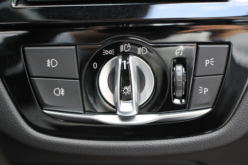 BMW 5シリーズ 523d Mｽﾎﾟｰﾂ ﾊｲﾗｲﾝ 変更後ﾓﾃﾞﾙ 1ｵｰﾅ 新液晶ﾒｰﾀｰ 全席ﾋｰﾀｰ黒革 HUD LEDﾍｯﾄﾞﾗｲﾄ 追従ACC ｽﾃｱﾘﾝｸﾞｻﾎﾟｰﾄ ｵｰﾄﾊｲﾋﾞｰﾑ ﾀｯﾁ画面HDDﾅﾋﾞﾌﾙｾｸﾞTV 360度ｶﾒﾗ 電動ﾄﾗﾝｸ 専用ｴｱﾛ 19AW ﾊﾟﾄﾞﾙｼﾌﾄ ｱﾝﾋﾞｴﾝﾄﾗｲﾄ 2年保証