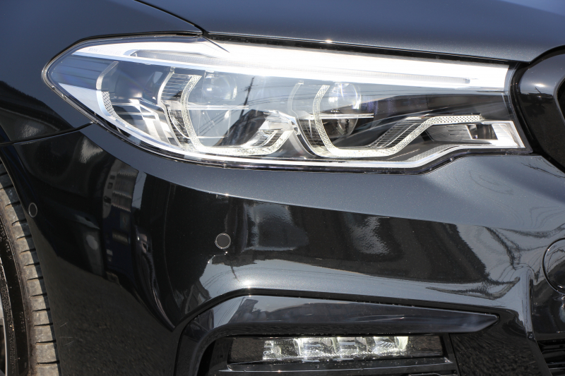 BMW 5シリーズ 523d Mｽﾎﾟｰﾂ ﾊｲﾗｲﾝ 変更後ﾓﾃﾞﾙ 1ｵｰﾅ 新液晶ﾒｰﾀｰ 全席ﾋｰﾀｰ黒革 HUD LEDﾍｯﾄﾞﾗｲﾄ 追従ACC ｽﾃｱﾘﾝｸﾞｻﾎﾟｰﾄ ｵｰﾄﾊｲﾋﾞｰﾑ ﾀｯﾁ画面HDDﾅﾋﾞﾌﾙｾｸﾞTV 360度ｶﾒﾗ 電動ﾄﾗﾝｸ 専用ｴｱﾛ 19AW ﾊﾟﾄﾞﾙｼﾌﾄ ｱﾝﾋﾞｴﾝﾄﾗｲﾄ 2年保証