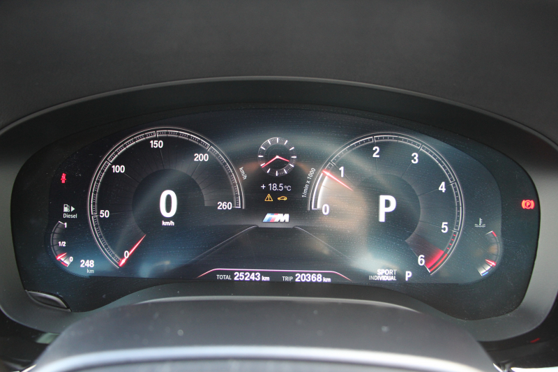 BMW 5シリーズ 523d Mｽﾎﾟｰﾂ ﾊｲﾗｲﾝ 変更後ﾓﾃﾞﾙ 1ｵｰﾅ 新液晶ﾒｰﾀｰ 全席ﾋｰﾀｰ黒革 HUD LEDﾍｯﾄﾞﾗｲﾄ 追従ACC ｽﾃｱﾘﾝｸﾞｻﾎﾟｰﾄ ｵｰﾄﾊｲﾋﾞｰﾑ ﾀｯﾁ画面HDDﾅﾋﾞﾌﾙｾｸﾞTV 360度ｶﾒﾗ 電動ﾄﾗﾝｸ 専用ｴｱﾛ 19AW ﾊﾟﾄﾞﾙｼﾌﾄ ｱﾝﾋﾞｴﾝﾄﾗｲﾄ 2年保証