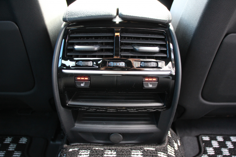 BMW 5シリーズ 523d Mｽﾎﾟｰﾂ ﾊｲﾗｲﾝ 変更後ﾓﾃﾞﾙ 1ｵｰﾅ 新液晶ﾒｰﾀｰ 全席ﾋｰﾀｰ黒革 HUD LEDﾍｯﾄﾞﾗｲﾄ 追従ACC ｽﾃｱﾘﾝｸﾞｻﾎﾟｰﾄ ｵｰﾄﾊｲﾋﾞｰﾑ ﾀｯﾁ画面HDDﾅﾋﾞﾌﾙｾｸﾞTV 360度ｶﾒﾗ 電動ﾄﾗﾝｸ 専用ｴｱﾛ 19AW ﾊﾟﾄﾞﾙｼﾌﾄ ｱﾝﾋﾞｴﾝﾄﾗｲﾄ 2年保証