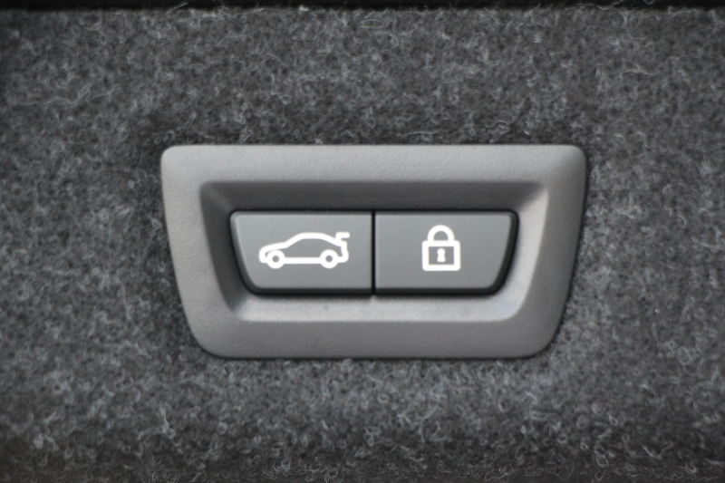 BMW 5シリーズ 523d Mｽﾎﾟｰﾂ ﾊｲﾗｲﾝ 変更後ﾓﾃﾞﾙ 1ｵｰﾅ 新液晶ﾒｰﾀｰ 全席ﾋｰﾀｰ黒革 HUD LEDﾍｯﾄﾞﾗｲﾄ 追従ACC ｽﾃｱﾘﾝｸﾞｻﾎﾟｰﾄ ｵｰﾄﾊｲﾋﾞｰﾑ ﾀｯﾁ画面HDDﾅﾋﾞﾌﾙｾｸﾞTV 360度ｶﾒﾗ 電動ﾄﾗﾝｸ 専用ｴｱﾛ 19AW ﾊﾟﾄﾞﾙｼﾌﾄ ｱﾝﾋﾞｴﾝﾄﾗｲﾄ 2年保証