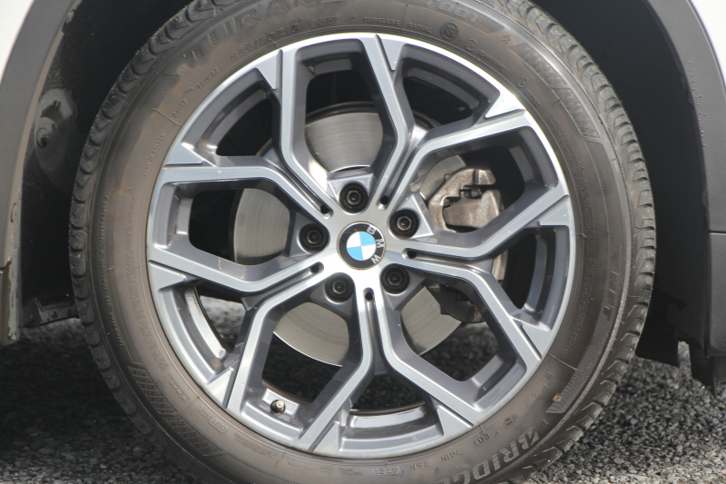 BMW X1 Xdrive18d Xﾗｲﾝ ﾊｲﾗｲﾝ ｺﾝﾌｫｰﾄP 後期 ﾌｪｲｽﾘﾌﾄ後 真珠色 ﾋｰﾀｰ茶革 追従ACC LEDﾍｯﾄﾞﾗｲﾄ&ﾃｰﾙ 電動ﾄﾗﾝｸ ｻﾃﾝｳｲﾝﾄﾞｳﾓｰﾙ ﾀｯﾁ画面HDDﾅﾋﾞﾜｲﾔﾚｽ充電 衝突軽減ﾌﾞﾚｰｷ 車線逸脱警告 歩行者警告 2年保証