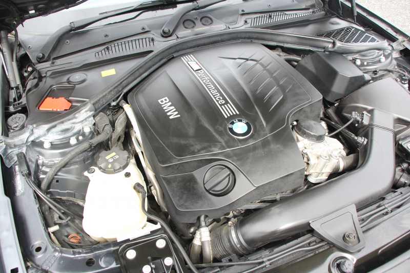 BMW 2シリーズ M235i ｸｰﾍﾟ直6ﾀｰﾎﾞ326馬力 ｱﾀﾞﾌﾟﾃｨﾌﾞMｻｽ 専用ﾌﾞﾚｰｷ ﾊｰﾏﾝｶｰﾄﾞﾝ Bｶﾒﾗ&ﾘｱ障害物ｿﾅｰ 衝突軽減ﾌﾞﾚｰｷ 車線逸脱警告 歩行者警告 ﾌﾞﾚｰｷ付ｸﾙｺﾝ 左右独立ｵｰﾄｴｱｺﾝ HDDﾅﾋﾞBluetooth接続 18AW ﾊﾟﾄﾞﾙｼﾌﾄ 2年保証