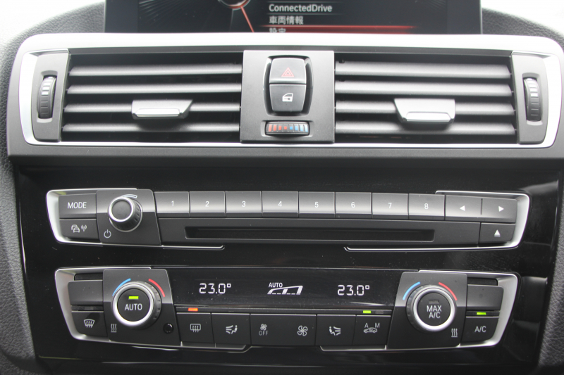 BMW 2シリーズ M235i ｸｰﾍﾟ直6ﾀｰﾎﾞ326馬力 ｱﾀﾞﾌﾟﾃｨﾌﾞMｻｽ 専用ﾌﾞﾚｰｷ ﾊｰﾏﾝｶｰﾄﾞﾝ Bｶﾒﾗ&ﾘｱ障害物ｿﾅｰ 衝突軽減ﾌﾞﾚｰｷ 車線逸脱警告 歩行者警告 ﾌﾞﾚｰｷ付ｸﾙｺﾝ 左右独立ｵｰﾄｴｱｺﾝ HDDﾅﾋﾞBluetooth接続 18AW ﾊﾟﾄﾞﾙｼﾌﾄ 2年保証