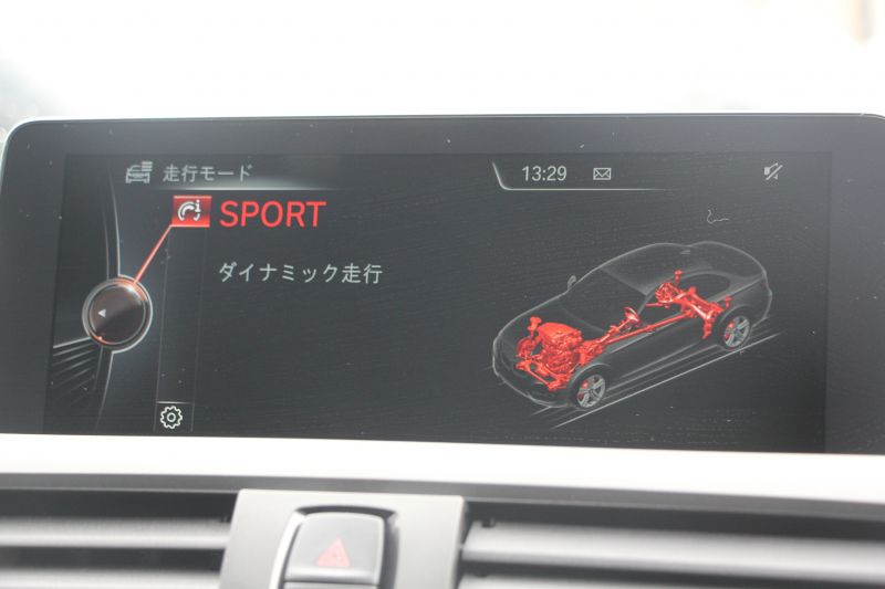 BMW 2シリーズ M235i ｸｰﾍﾟ直6ﾀｰﾎﾞ326馬力 ｱﾀﾞﾌﾟﾃｨﾌﾞMｻｽ 専用ﾌﾞﾚｰｷ ﾊｰﾏﾝｶｰﾄﾞﾝ Bｶﾒﾗ&ﾘｱ障害物ｿﾅｰ 衝突軽減ﾌﾞﾚｰｷ 車線逸脱警告 歩行者警告 ﾌﾞﾚｰｷ付ｸﾙｺﾝ 左右独立ｵｰﾄｴｱｺﾝ HDDﾅﾋﾞBluetooth接続 18AW ﾊﾟﾄﾞﾙｼﾌﾄ 2年保証