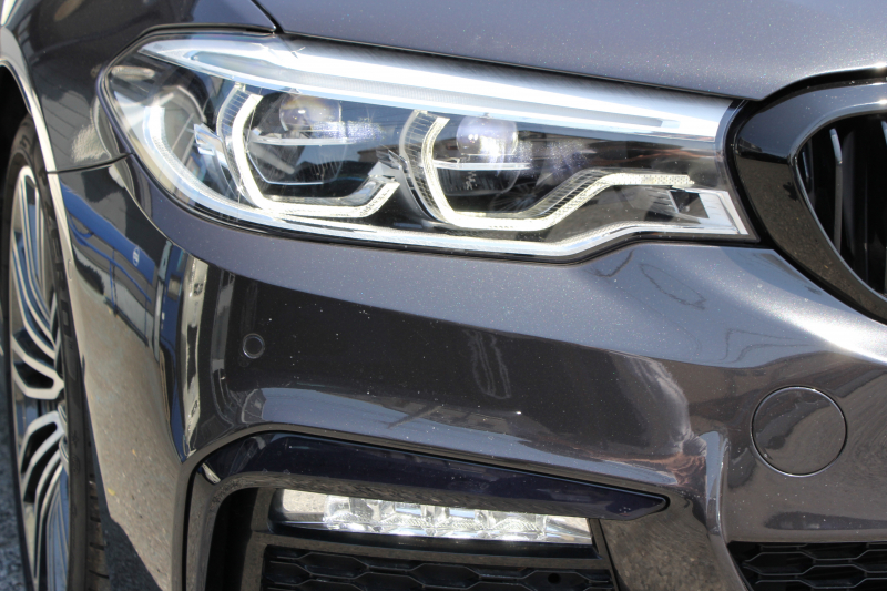 BMW 5シリーズ 530i Mｽﾎﾟｰﾂ ｺﾝﾌｫｰﾄP ｲﾉﾍﾞｰｼｮﾝP 252馬力 ﾏｯｻｰｼﾞﾍﾞﾝﾁﾚｰｼｮﾝ 全席ﾋｰﾀｰ黒革 ｺﾝﾌｫｰﾄｼｰﾄ ﾃﾞｨｽﾌﾟﾚｲｷｰ ﾘﾓｰﾄP ｼﾞｪｽﾁｬｰC HUD 追従ACC 液晶ﾒｰﾀｰ ﾀｯﾁ画面HDDﾅﾋﾞTV 360度ｶﾒﾗ 電動ﾄﾗﾝｸ LEDﾍｯﾄﾞﾗｲﾄ ｵｰﾄﾊｲﾋﾞｰﾑ 2年保証