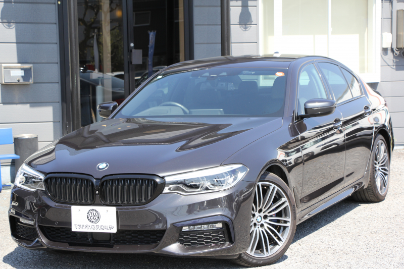 BMW 5シリーズ 530i Mｽﾎﾟｰﾂ ｺﾝﾌｫｰﾄP ｲﾉﾍﾞｰｼｮﾝP 252馬力 ﾏｯｻｰｼﾞﾍﾞﾝﾁﾚｰｼｮﾝ 全席ﾋｰﾀｰ黒革 ｺﾝﾌｫｰﾄｼｰﾄ ﾃﾞｨｽﾌﾟﾚｲｷｰ ﾘﾓｰﾄP ｼﾞｪｽﾁｬｰC HUD 追従ACC 液晶ﾒｰﾀｰ ﾀｯﾁ画面HDDﾅﾋﾞTV 360度ｶﾒﾗ 電動ﾄﾗﾝｸ LEDﾍｯﾄﾞﾗｲﾄ ｵｰﾄﾊｲﾋﾞｰﾑ 2年保証