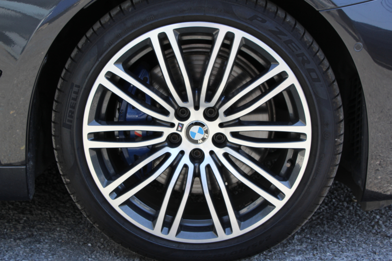 BMW 5シリーズ 530i Mｽﾎﾟｰﾂ ｺﾝﾌｫｰﾄP ｲﾉﾍﾞｰｼｮﾝP 252馬力 ﾏｯｻｰｼﾞﾍﾞﾝﾁﾚｰｼｮﾝ 全席ﾋｰﾀｰ黒革 ｺﾝﾌｫｰﾄｼｰﾄ ﾃﾞｨｽﾌﾟﾚｲｷｰ ﾘﾓｰﾄP ｼﾞｪｽﾁｬｰC HUD 追従ACC 液晶ﾒｰﾀｰ ﾀｯﾁ画面HDDﾅﾋﾞTV 360度ｶﾒﾗ 電動ﾄﾗﾝｸ LEDﾍｯﾄﾞﾗｲﾄ ｵｰﾄﾊｲﾋﾞｰﾑ 2年保証