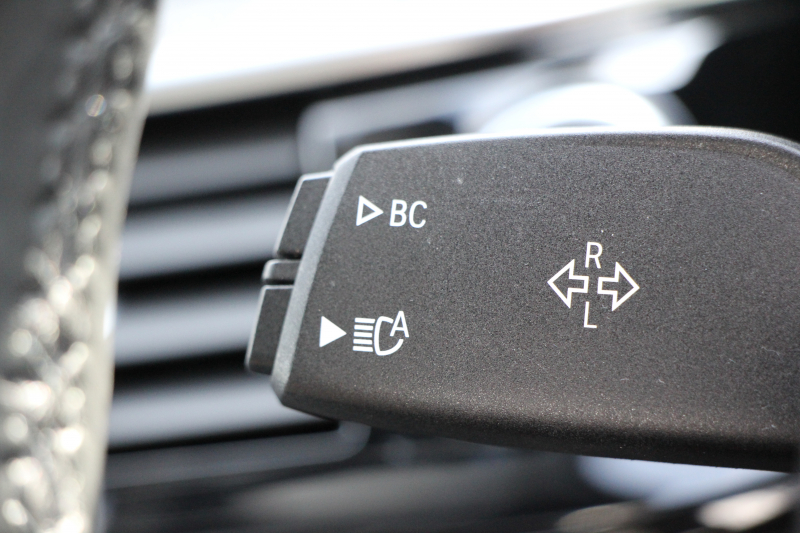 BMW 5シリーズ 530i Mｽﾎﾟｰﾂ ｺﾝﾌｫｰﾄP ｲﾉﾍﾞｰｼｮﾝP 252馬力 ﾏｯｻｰｼﾞﾍﾞﾝﾁﾚｰｼｮﾝ 全席ﾋｰﾀｰ黒革 ｺﾝﾌｫｰﾄｼｰﾄ ﾃﾞｨｽﾌﾟﾚｲｷｰ ﾘﾓｰﾄP ｼﾞｪｽﾁｬｰC HUD 追従ACC 液晶ﾒｰﾀｰ ﾀｯﾁ画面HDDﾅﾋﾞTV 360度ｶﾒﾗ 電動ﾄﾗﾝｸ LEDﾍｯﾄﾞﾗｲﾄ ｵｰﾄﾊｲﾋﾞｰﾑ 2年保証